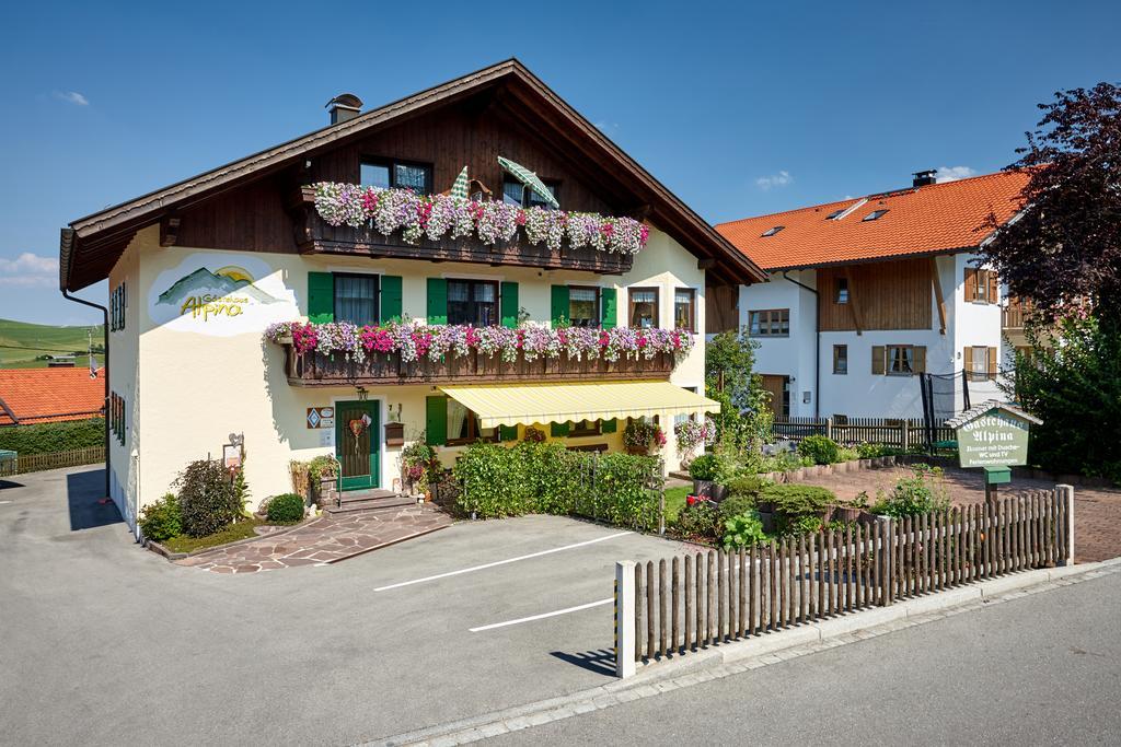 Hotel Gästehaus Alpina Bad Kohlgrub Exterior foto